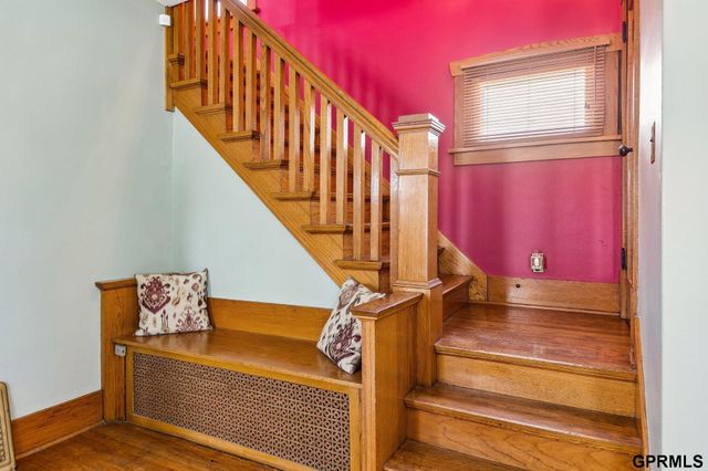 3072 S 31st Street, Omaha, NE 68105