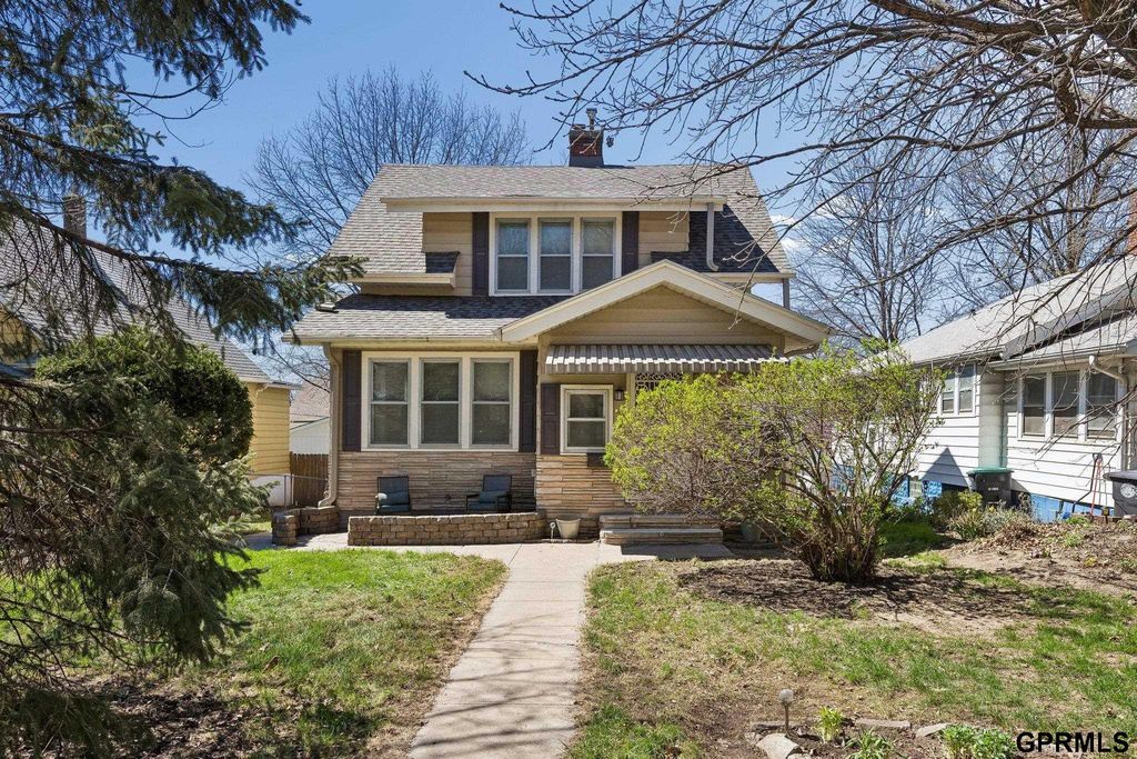3072 S 31st Street, Omaha, NE 68105