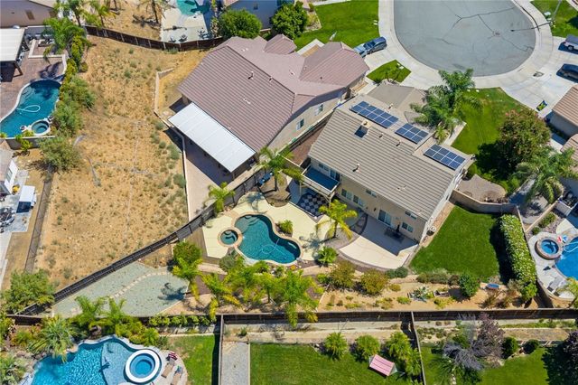 25004 Crestpeak Court, Menifee, CA 92584