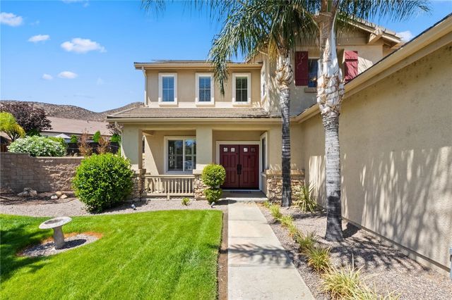 25004 Crestpeak Court, Menifee, CA 92584