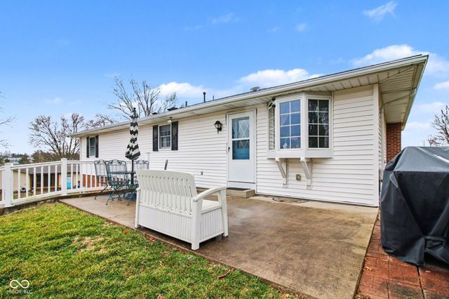 951 Tekulve Road, Batesville, IN 47006