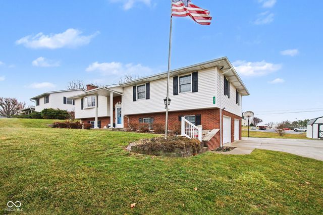 951 Tekulve Road, Batesville, IN 47006