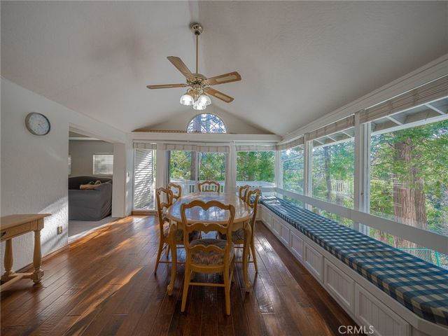 233 Corona, Lake Arrowhead, CA 92352