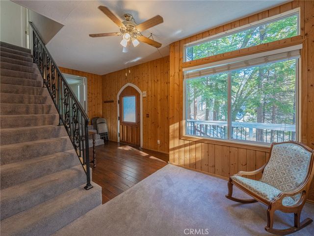 233 Corona, Lake Arrowhead, CA 92352