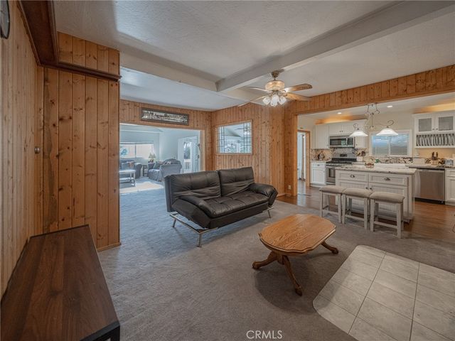 233 Corona, Lake Arrowhead, CA 92352