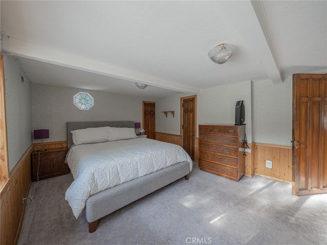 233 Corona, Lake Arrowhead, CA 92352