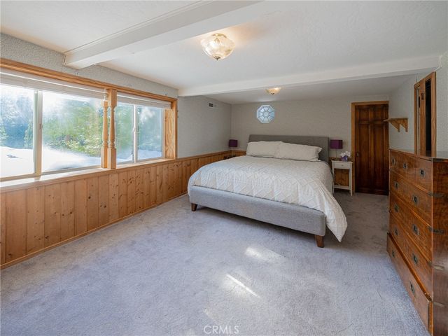 233 Corona, Lake Arrowhead, CA 92352