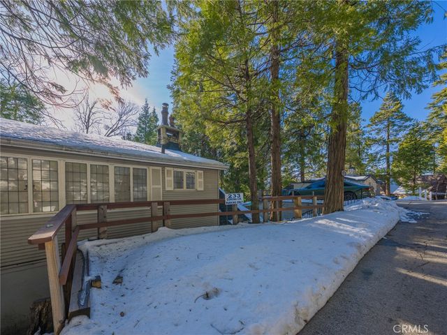 233 Corona, Lake Arrowhead, CA 92352