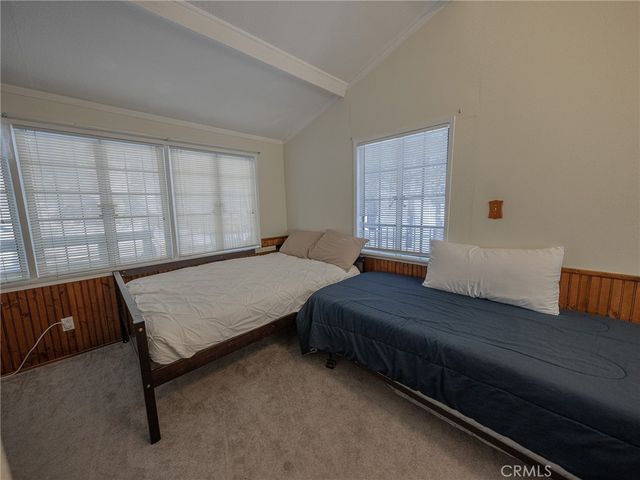 233 Corona, Lake Arrowhead, CA 92352