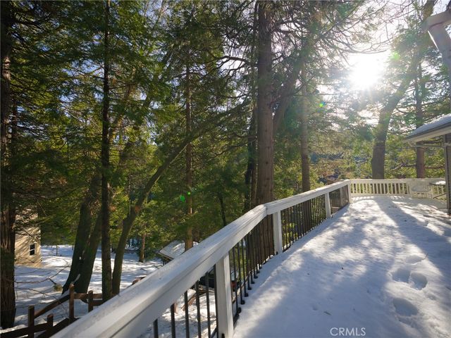 233 Corona, Lake Arrowhead, CA 92352