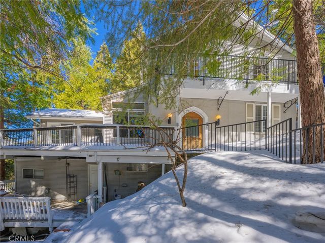 233 Corona, Lake Arrowhead, CA 92352