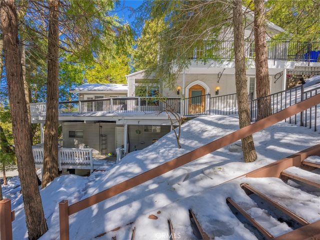 233 Corona, Lake Arrowhead, CA 92352