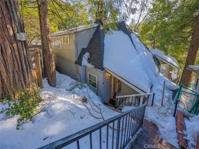233 Corona, Lake Arrowhead, CA 92352