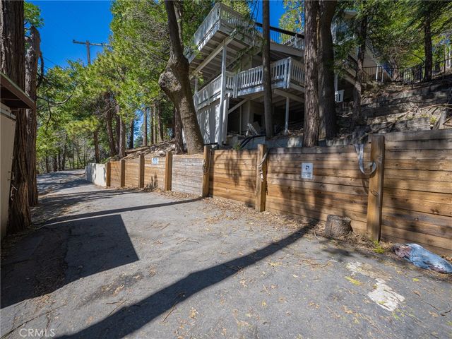 233 Corona, Lake Arrowhead, CA 92352