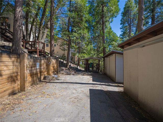 233 Corona, Lake Arrowhead, CA 92352