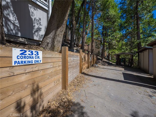233 Corona, Lake Arrowhead, CA 92352
