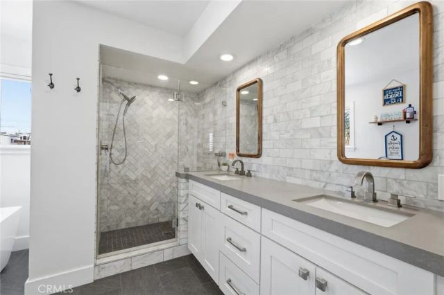 130 Monterey, Hermosa Beach, CA 90254