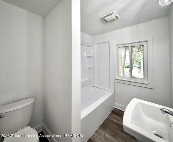 406 N Butler Boulevard, Lansing, MI 48915