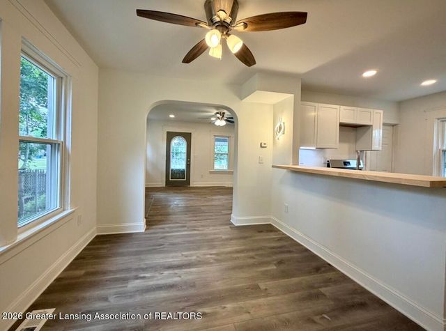 406 N Butler Boulevard, Lansing, MI 48915