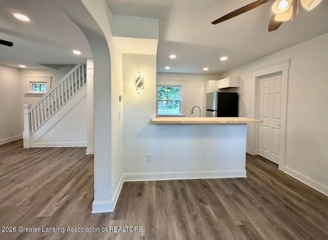 406 N Butler Boulevard, Lansing, MI 48915