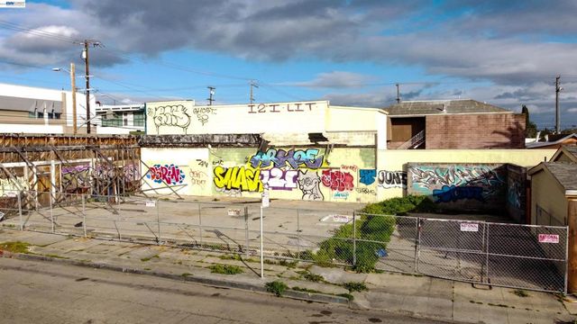 4601 Foothill, Oakland, CA 94601