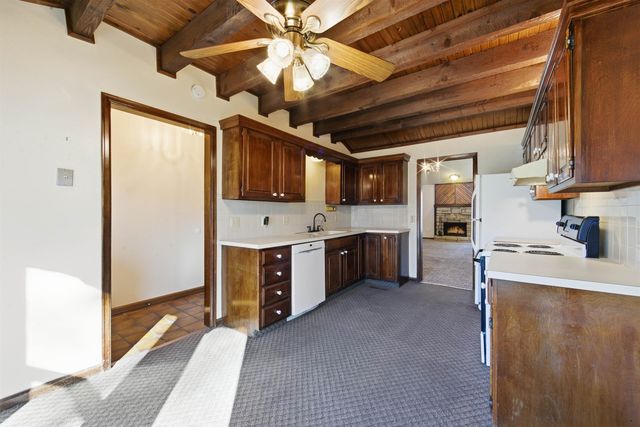 1462 S Goebel Cir, Wichita, KS 67207