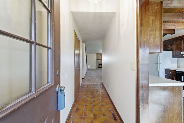 1462 S Goebel Cir, Wichita, KS 67207