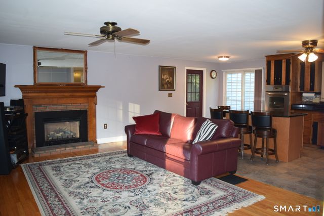 33 Douglas Drive, Enfield, CT 06082