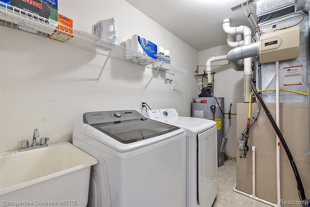 16204 Caitlin Circle, Walled Lake, MI 48390