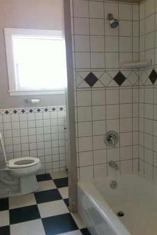 1284 N Ferger Avenue, Fresno, CA 93728