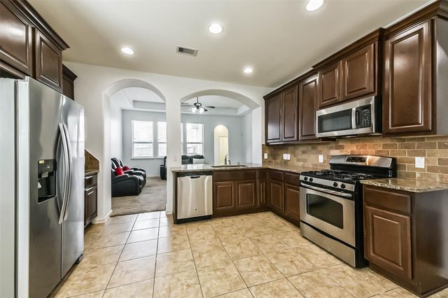 13011 Clover Creek Point Lane, Humble, TX 77346