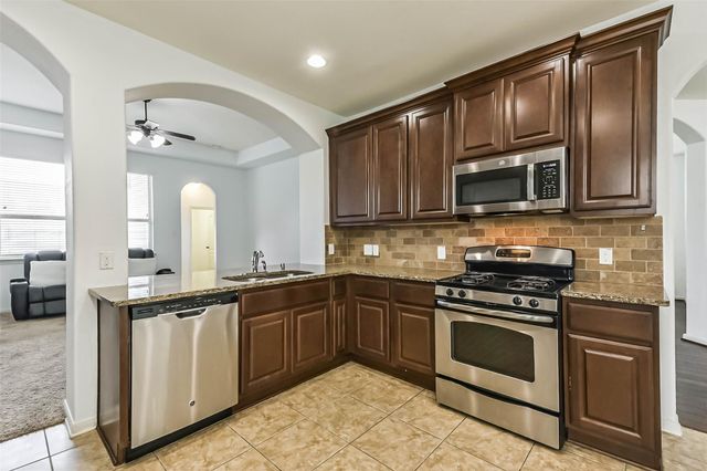 13011 Clover Creek Point Lane, Humble, TX 77346