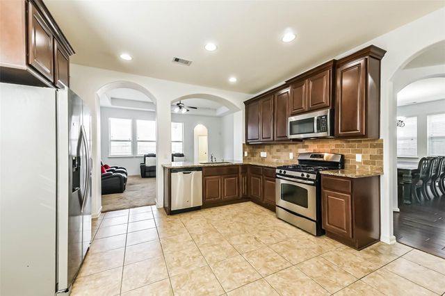 13011 Clover Creek Point Lane, Humble, TX 77346