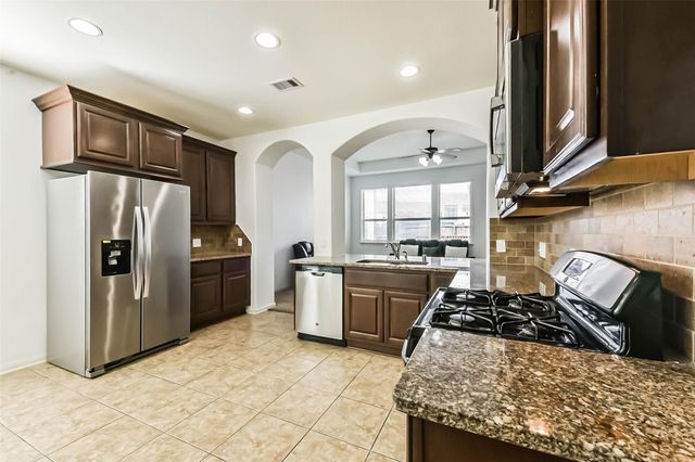 13011 Clover Creek Point Lane, Humble, TX 77346