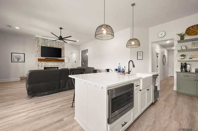 7303 Lillie Dr, Denham Springs, LA 70706