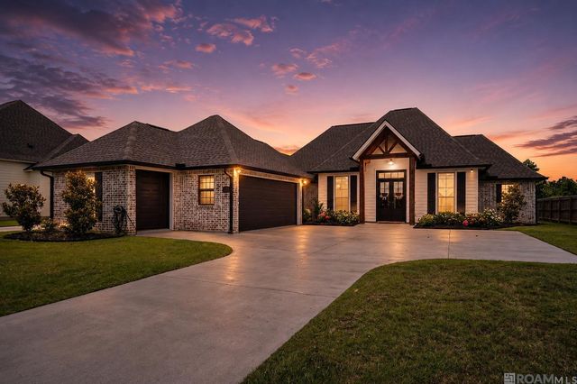 7303 Lillie Dr, Denham Springs, LA 70706