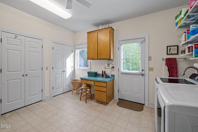 7019 Knotty Pine Drive, Chapel Hill, NC 27517