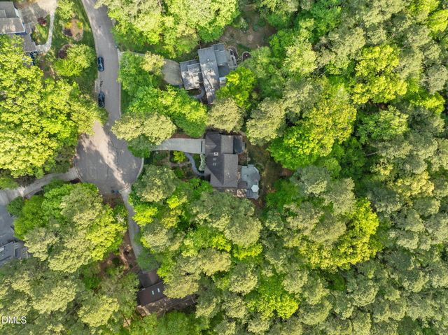 7019 Knotty Pine Drive, Chapel Hill, NC 27517