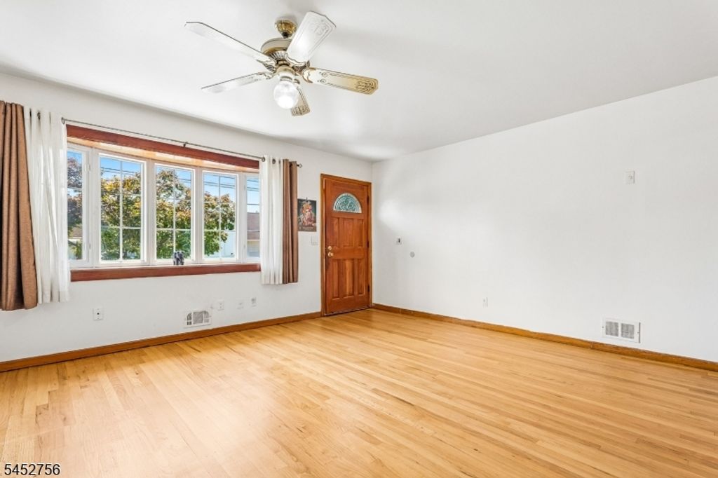 124 Sonora Ave, Woodbridge Twp., NJ 08830 — photo 4