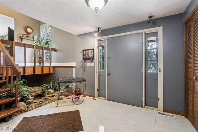 7400 Akins Road, North Royalton, OH 44133