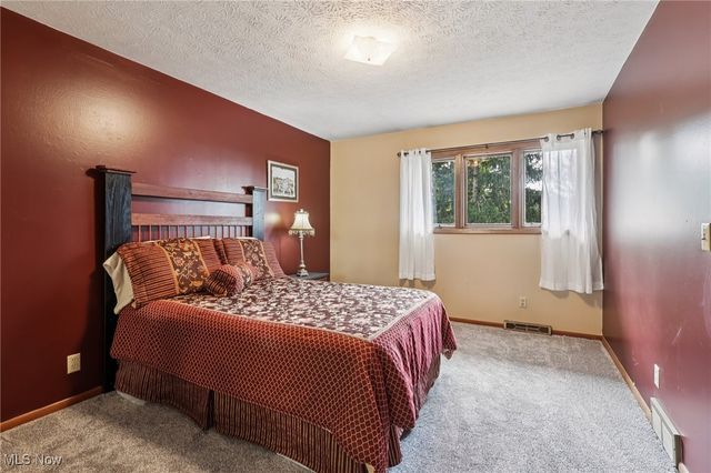 7400 Akins Road, North Royalton, OH 44133