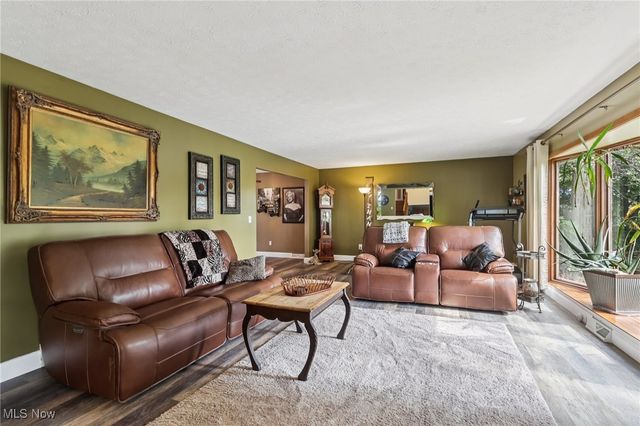 7400 Akins Road, North Royalton, OH 44133