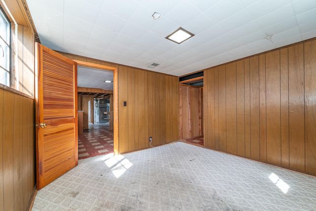 1386 Borgstrom Avenue, Ypsilanti, MI 48198