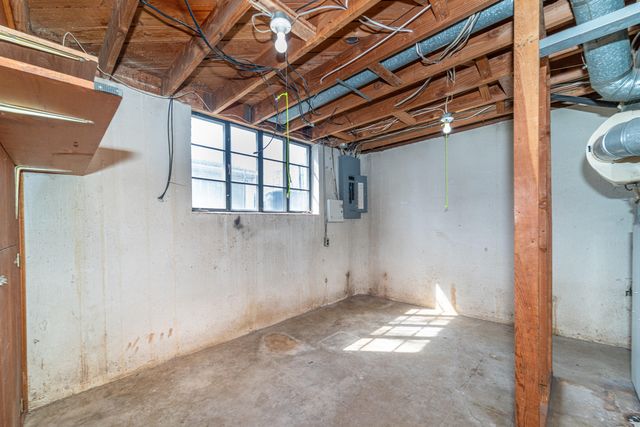 1386 Borgstrom Avenue, Ypsilanti, MI 48198