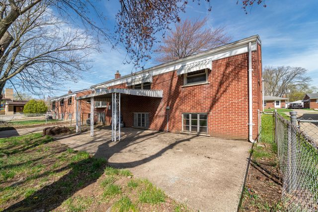 1386 Borgstrom Avenue, Ypsilanti, MI 48198