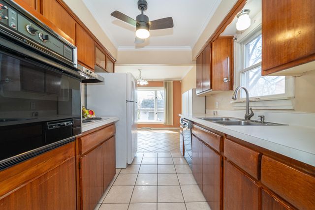 1386 Borgstrom Avenue, Ypsilanti, MI 48198