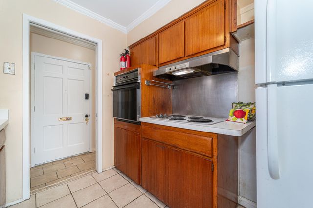 1386 Borgstrom Avenue, Ypsilanti, MI 48198