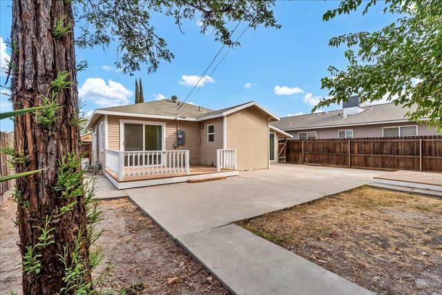 1015 Hall Avenue, Corcoran, CA 93212