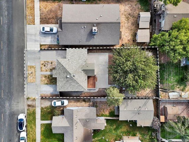 1015 Hall Avenue, Corcoran, CA 93212