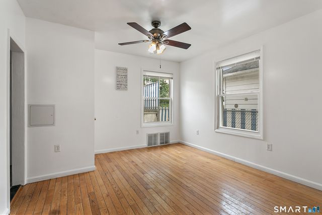 372 Dover Street, Bridgeport, CT 06610